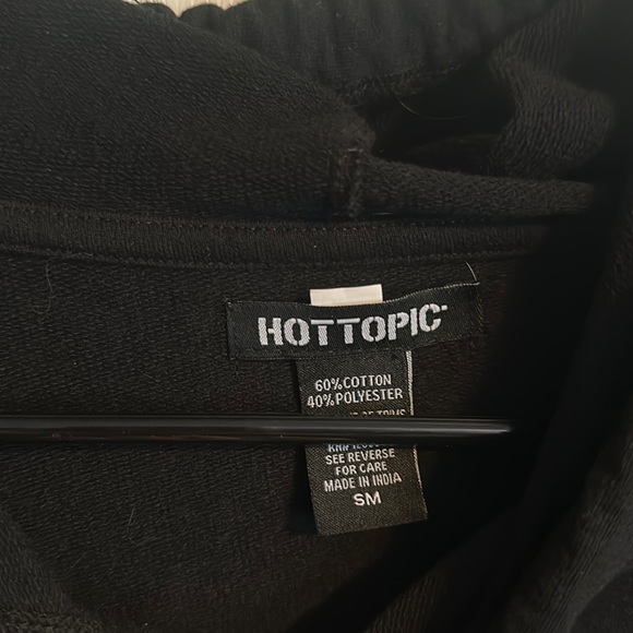 Striped Sleeve Pentagram Hoodie - Picture 2 of 4